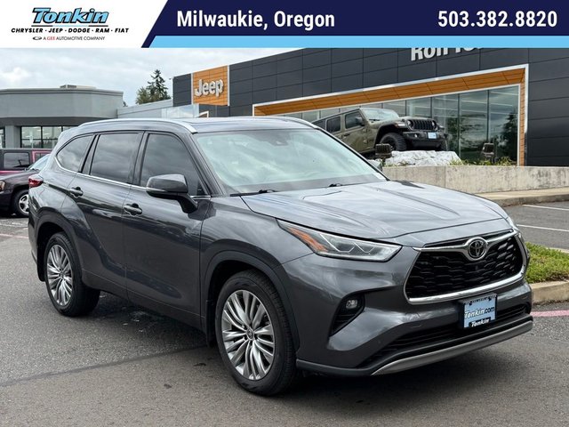 2022 Toyota Highlander Platinum
