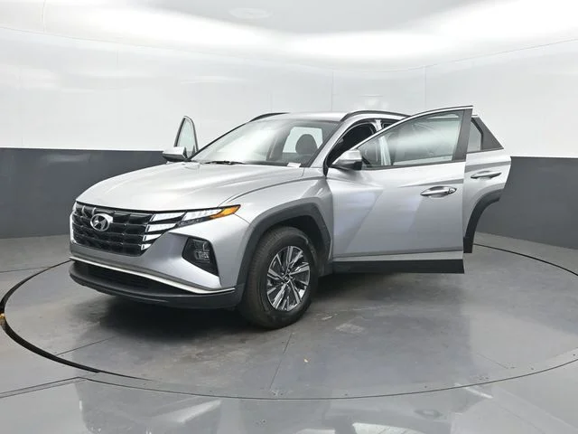 Used 2022 Silver Hyundai Blue image 42