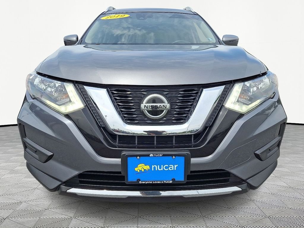 Used 2020 Gray Nissan SV image 2