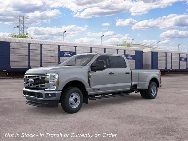 2026 Ford Super Duty F-350® XLT
