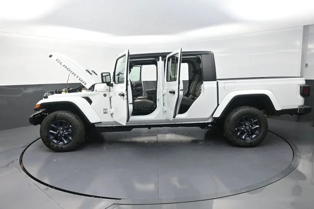 New 2026 Bright White Clear-Coat Exterior Paint Jeep 85th Anniversary Edition image 33
