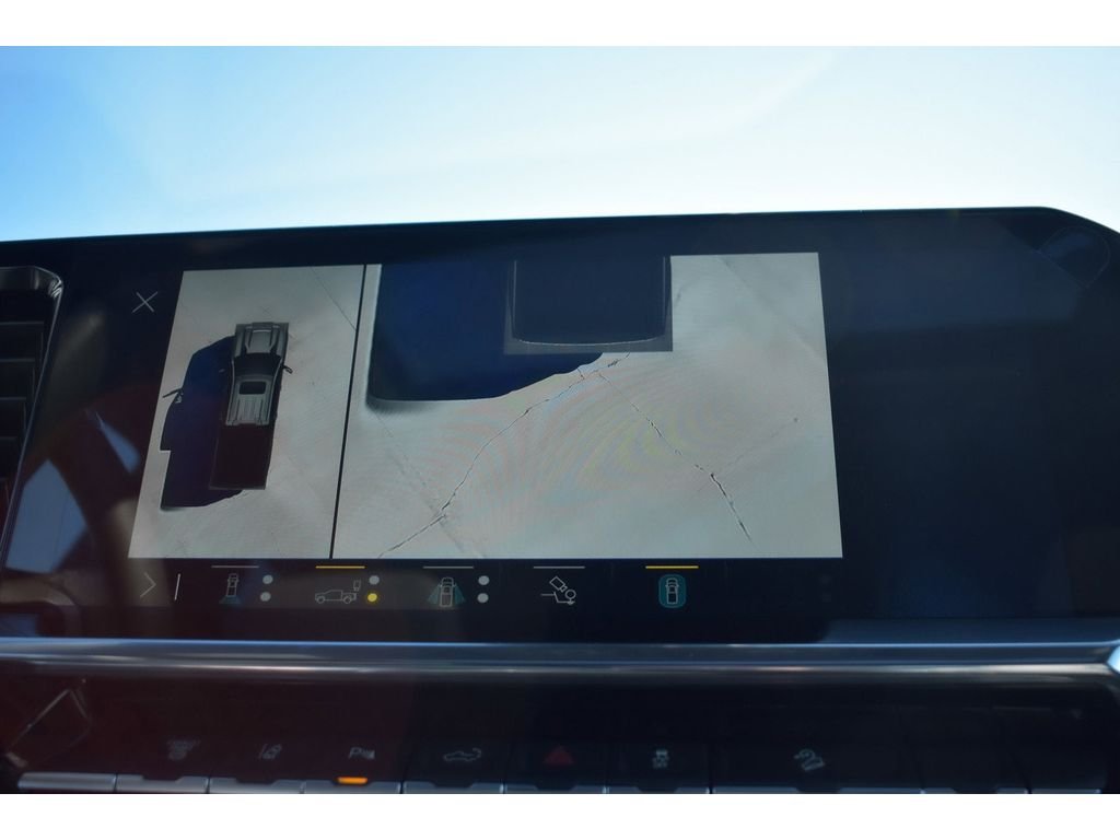 2025 Chevrolet Silverado 3500 HD LTZ - Photo 27