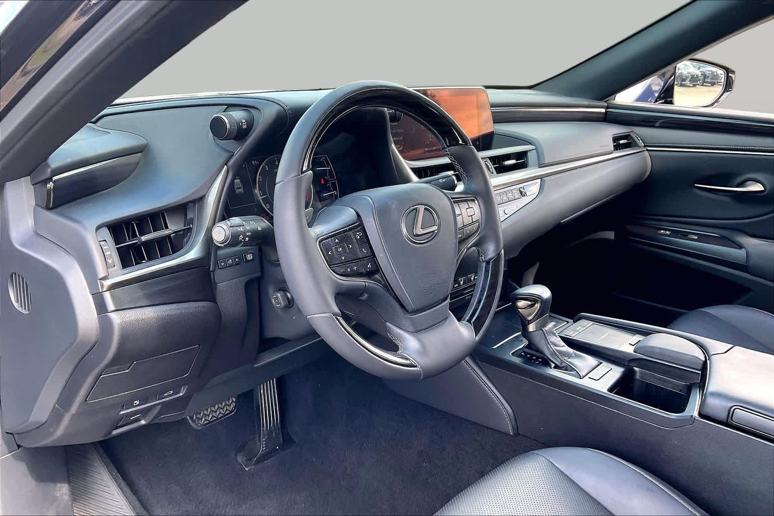 Used 2020 Nightfall Mica Lexus  image 15
