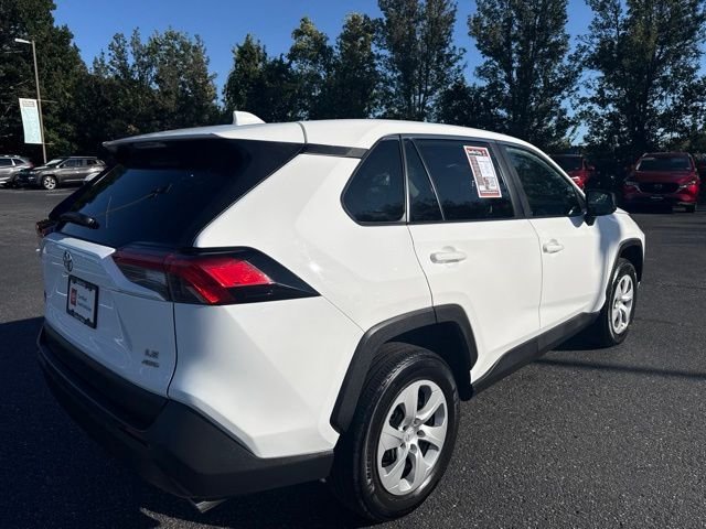 Used 2025 Ice Toyota LE image 3