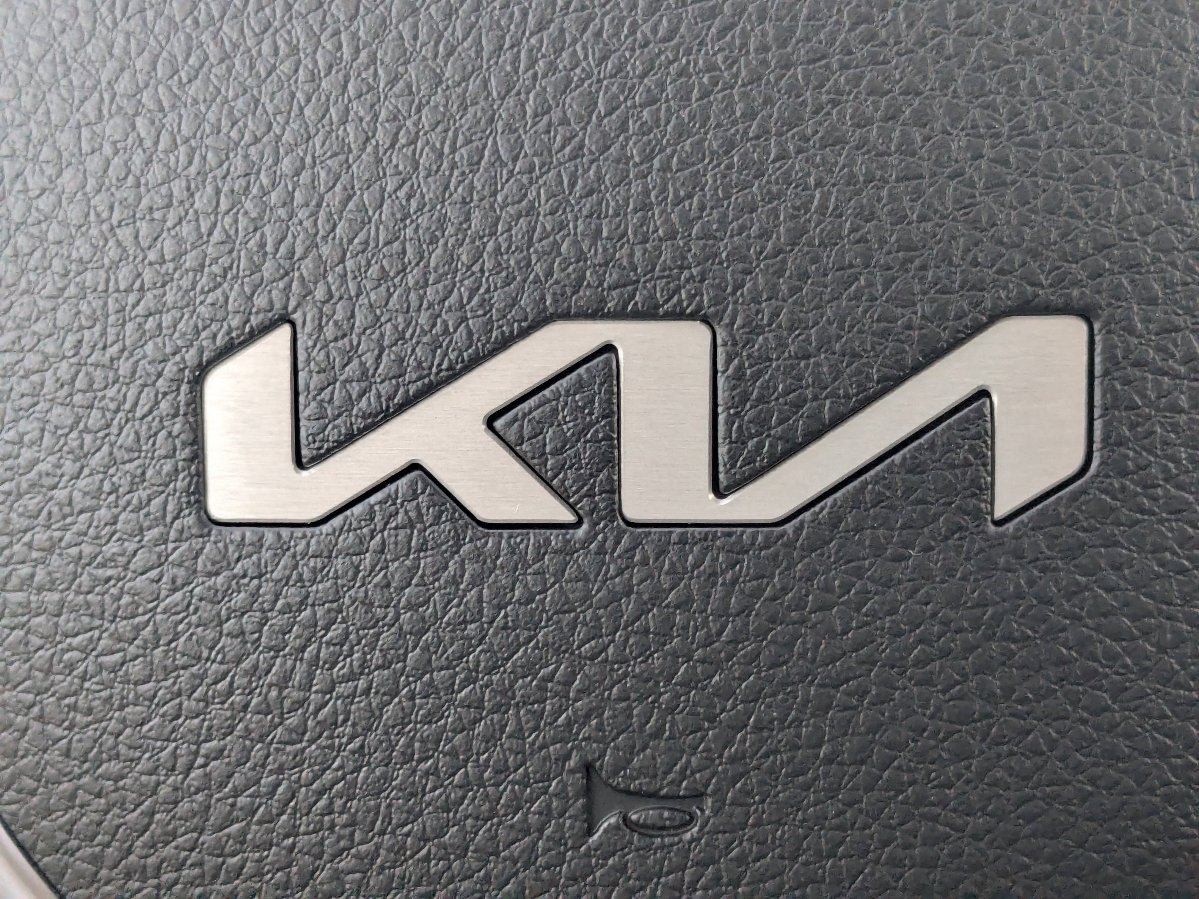 New 2026 Wolf Gray Kia GT-Line FWD image 34