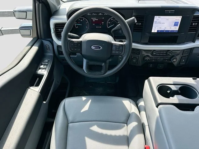 New 2026 Oxford White Ford XL image 15