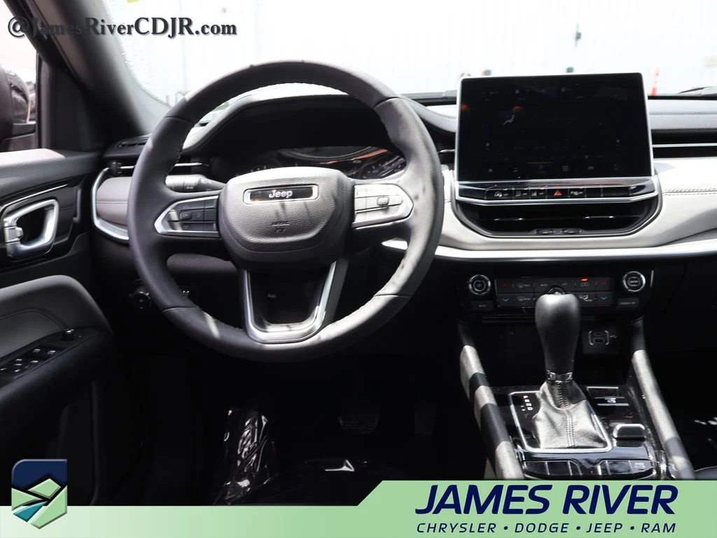 Used 2025 Black Jeep Limited image 18