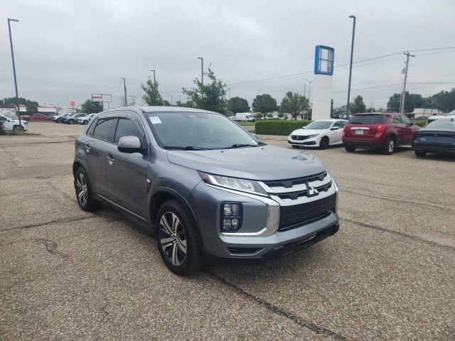 Used 2024 Gray Mitsubishi  image 3
