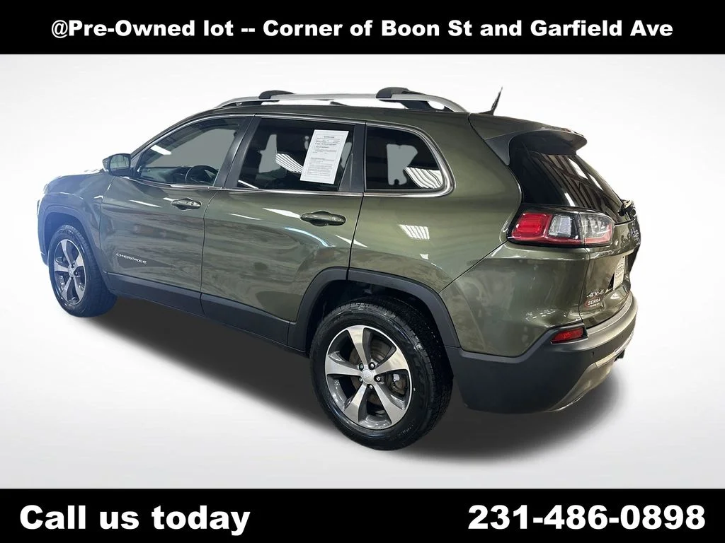 Used 2019 Green Jeep Limited image 3