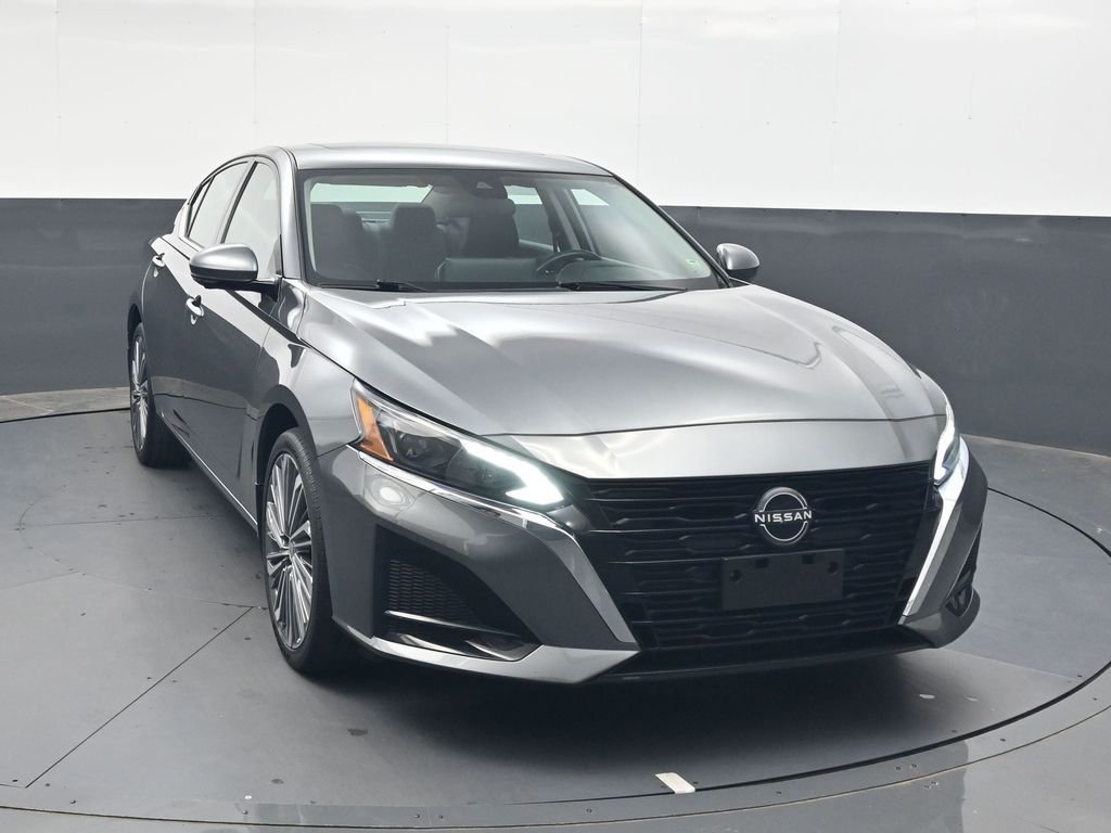 Used 2023 Gray Nissan 2.5 SL image 14