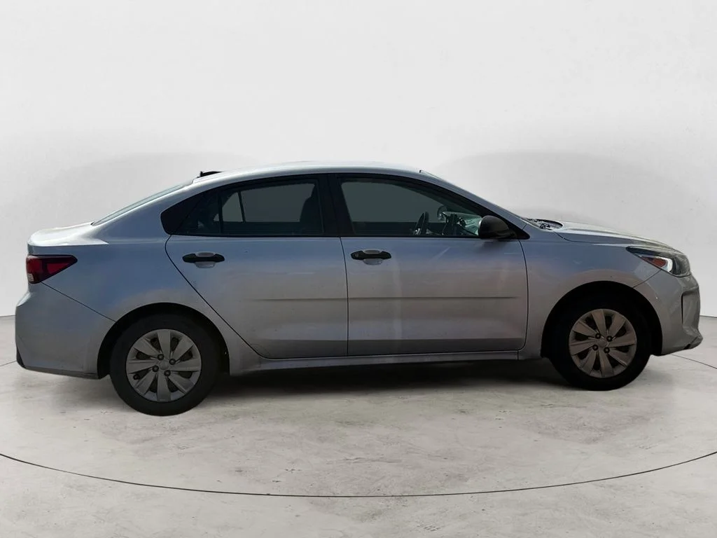 Used 2018 Silver Kia LX image 5