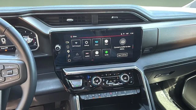 Used 2025 Silver GMC Denali image 26