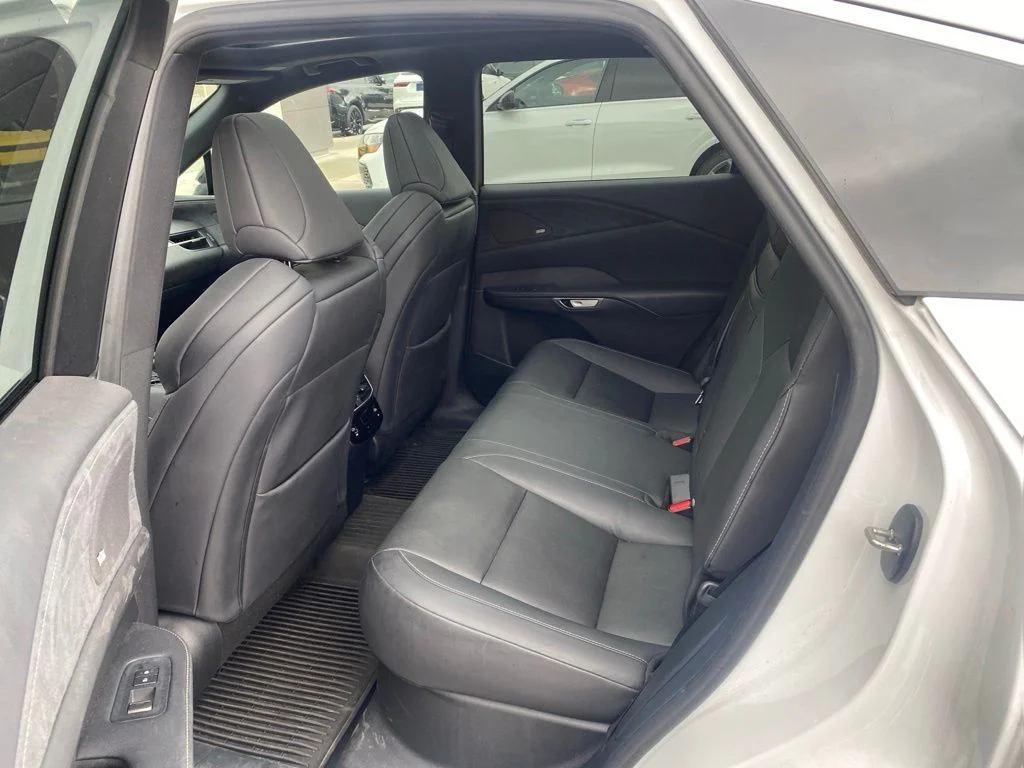 Used 2023 White Lexus 350 F Sport Handling image 17