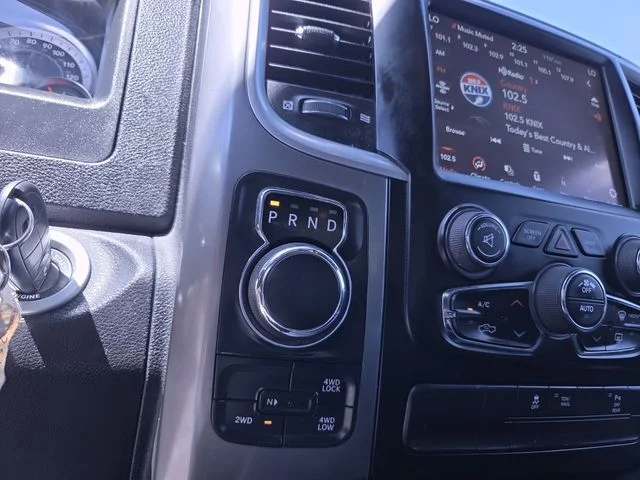 Used 2021 White Ram Warlock image 11