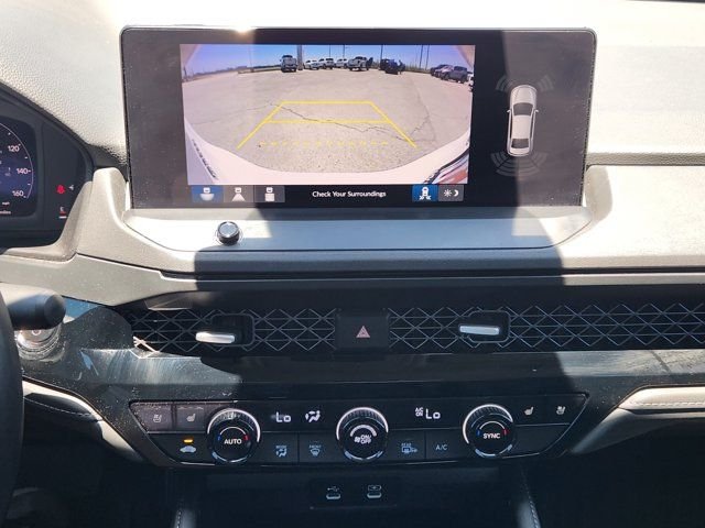 Used 2023 White Honda Touring image 19