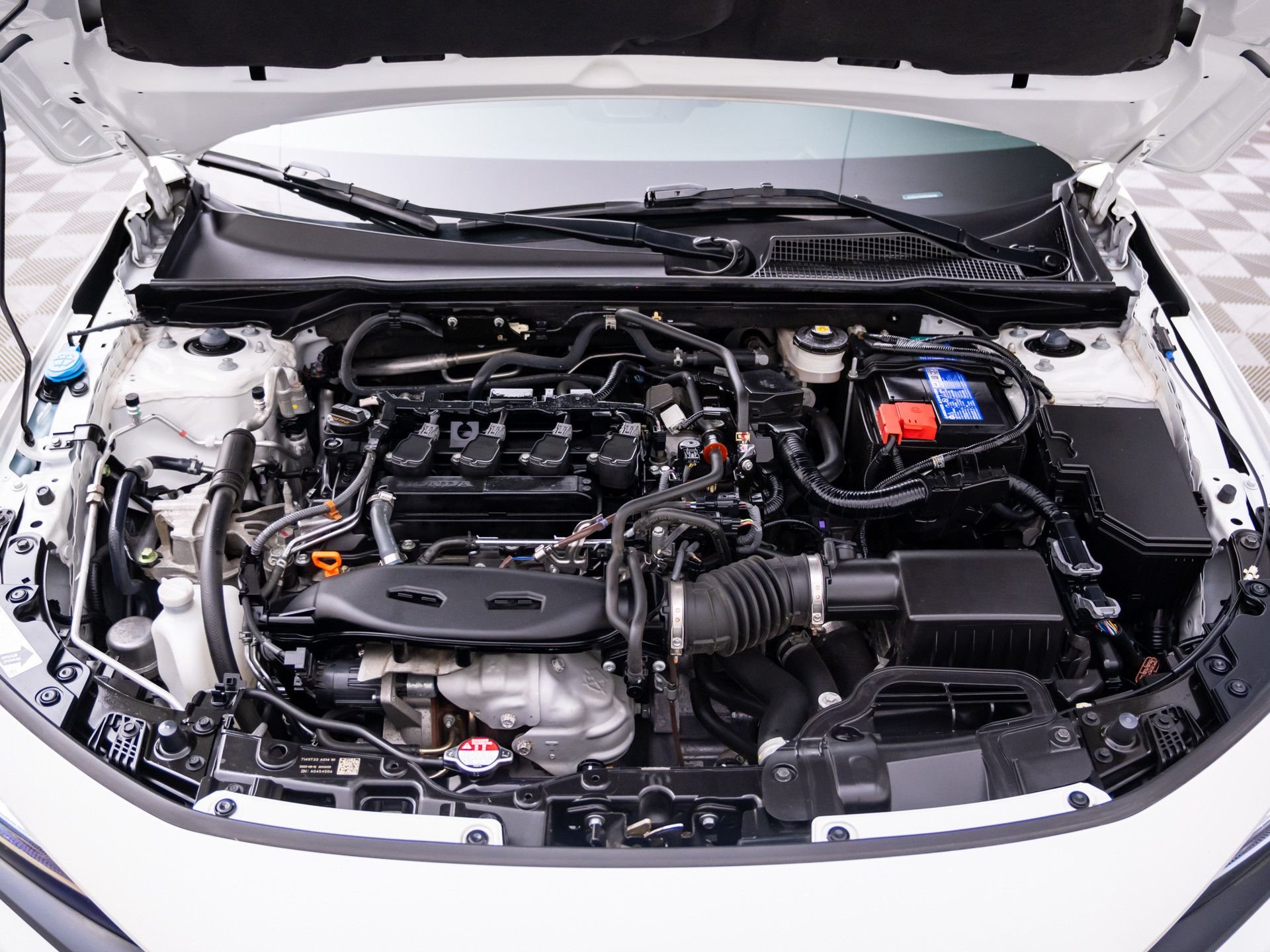 Used 2024 White Honda Touring image 32