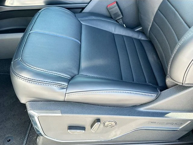 New 2025 White Metallic Ford Platinum image 14