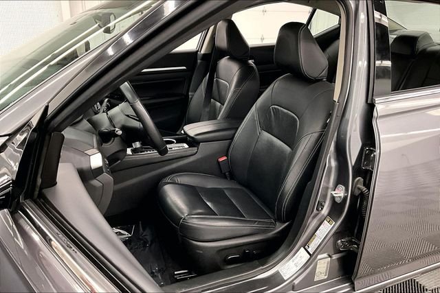 Used 2024 Gun Metallic Nissan Platinum image 24