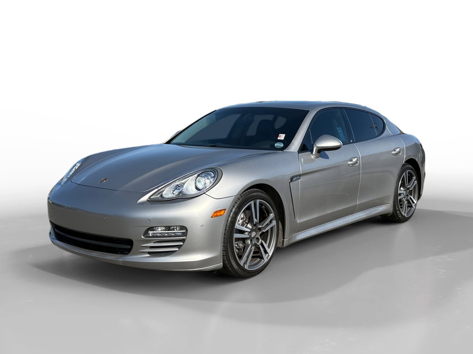 2012 Porsche Panamera 4's photo