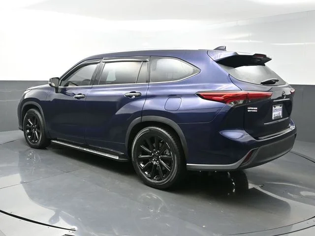 Used 2021  Toyota XLE image 5
