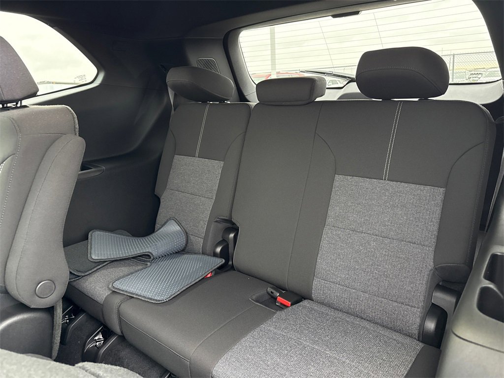 2026 GMC ACADIA - Image 32