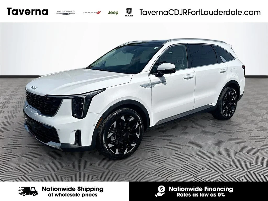 Used 2025 White Kia SX image 1