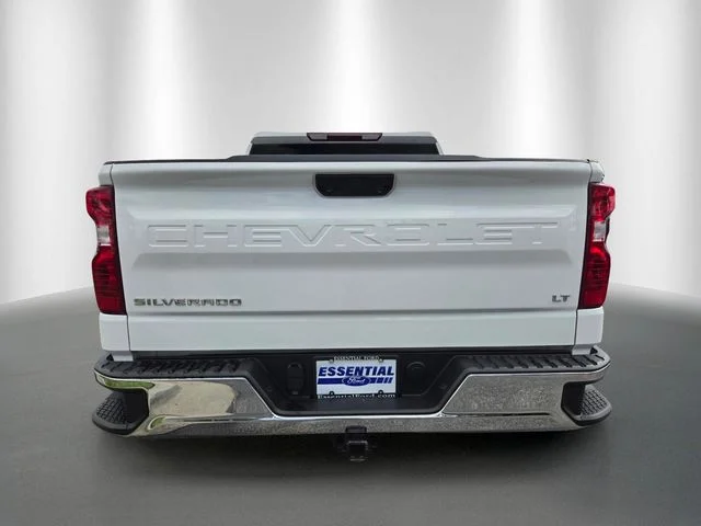 Used 2025 Summit White Chevrolet LT image 4