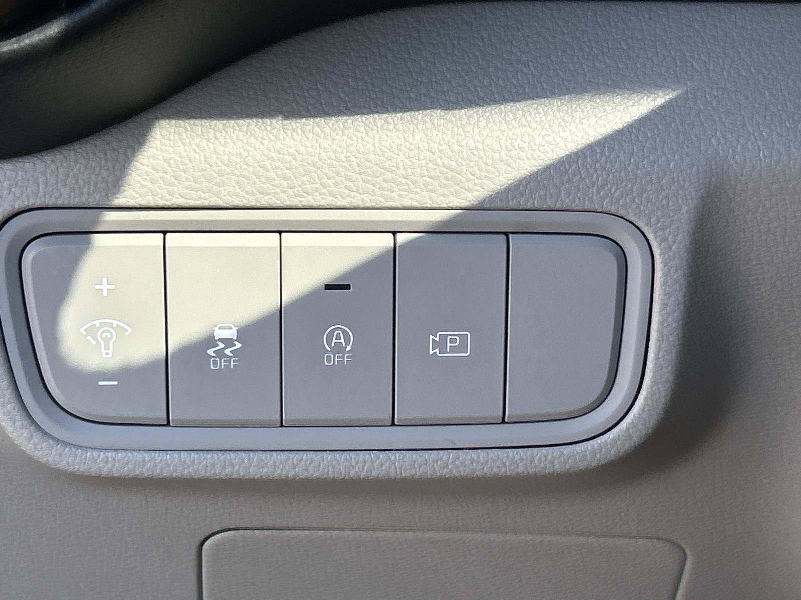 Used 2024 Fusion Black Kia EX image 21
