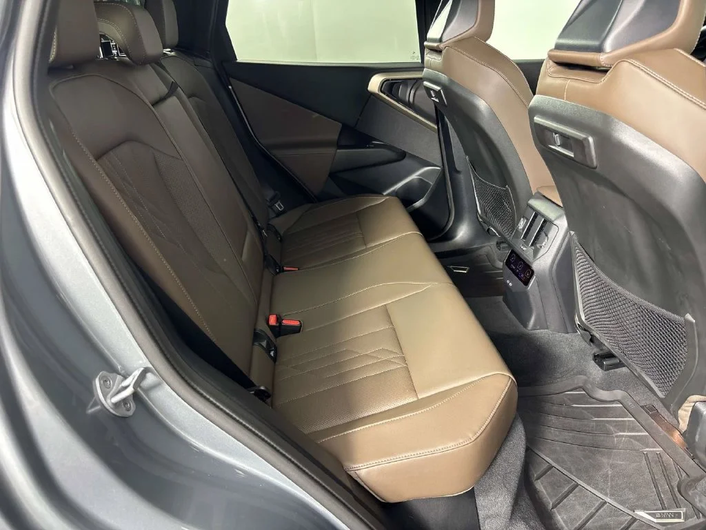 Used 2025 Gray Metallic BMW 30 xDrive image 8