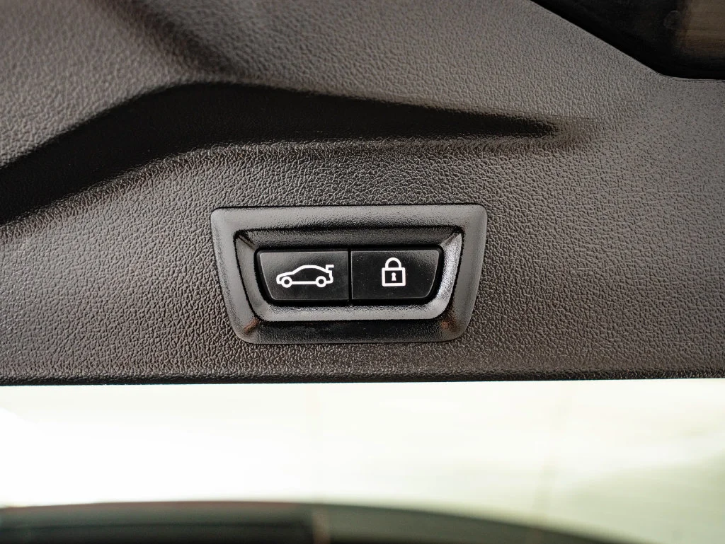 Used 2023 Black Sapphire Metallic BMW xDrive40i image 20