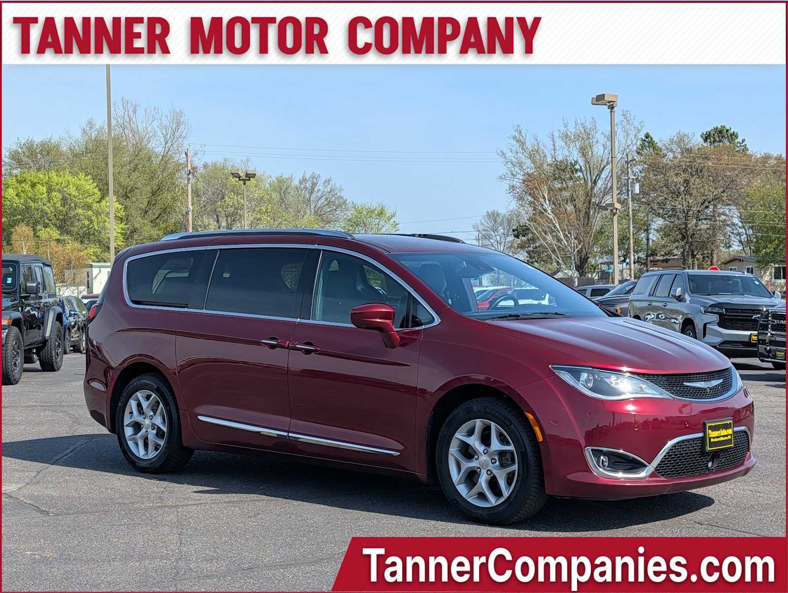 2019 Chrysler Pacifica Touring L 35th Anniversary's photo