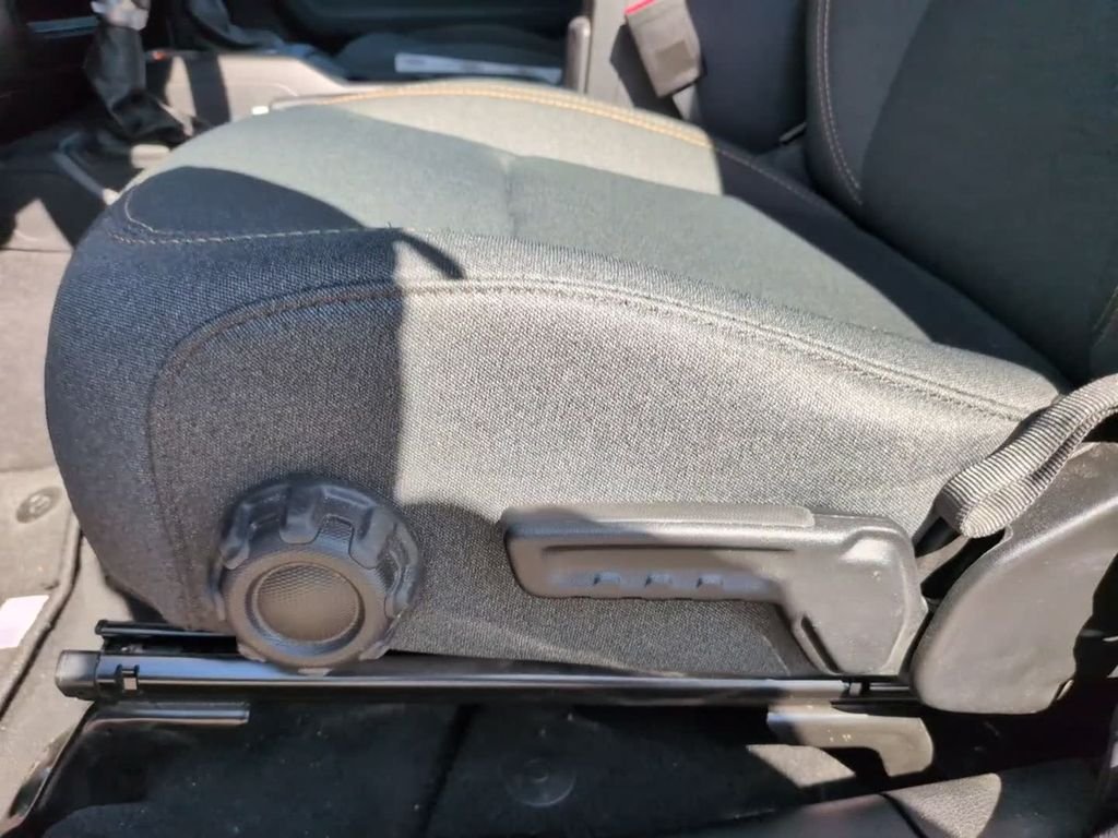 Used 2025 Gray Jeep Sahara 4xe image 20