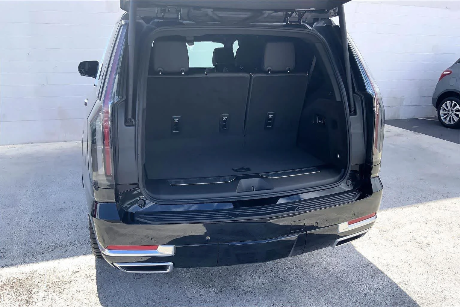 Used 2025 Black Raven Cadillac Premium Luxury image 18