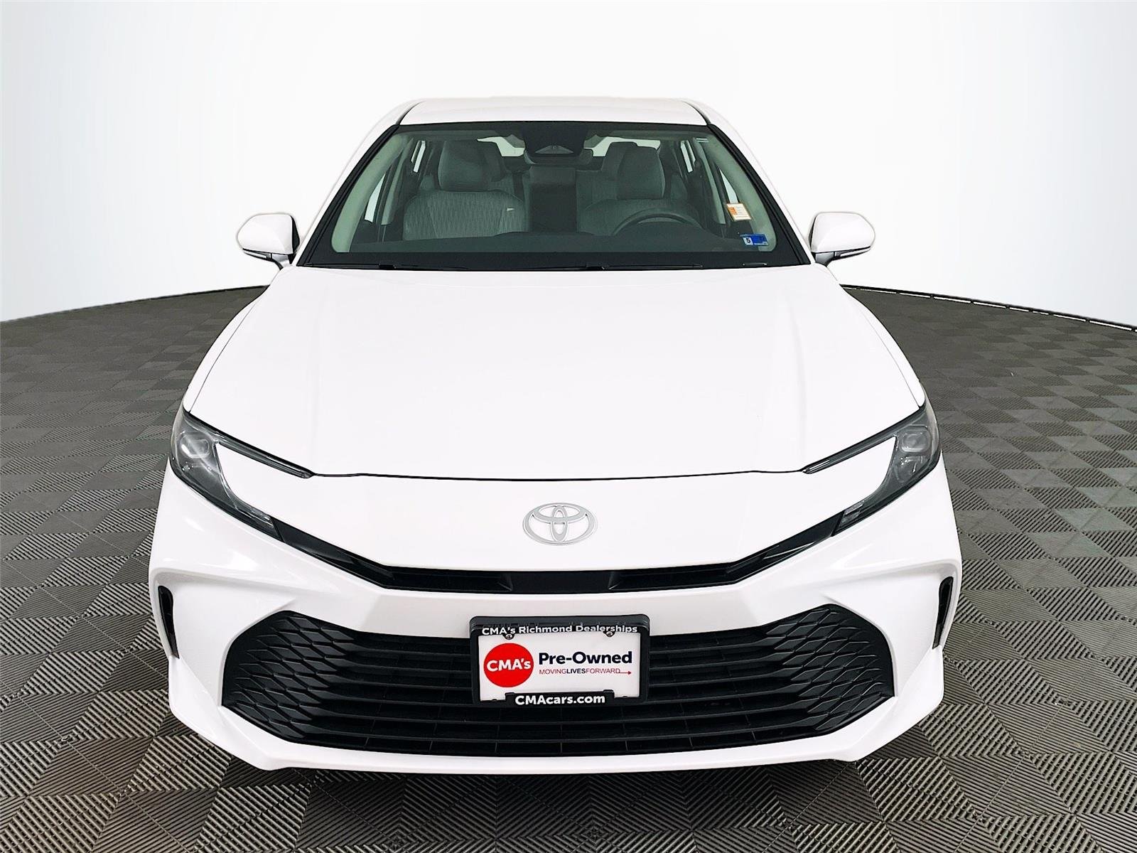 Used 2025 Ice Cap Toyota LE image 2