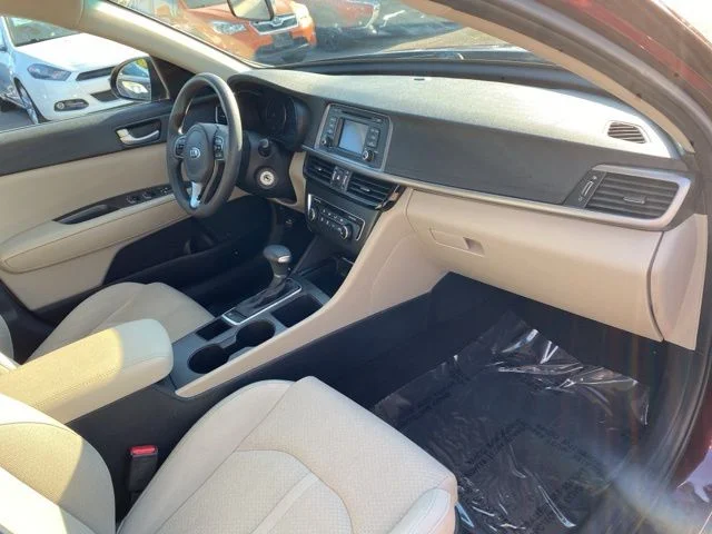 Used 2016 Purple Kia LX image 26