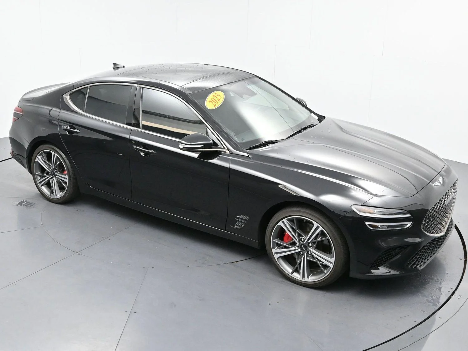 Used 2025 Vik Black Genesis 3.3T Sport Advanced image 43