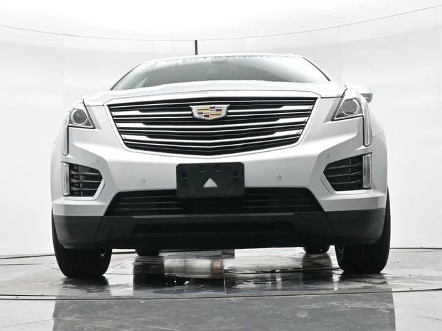 Used 2017 RADIANT SILVER METALLIC Cadillac Luxury FWD image 26