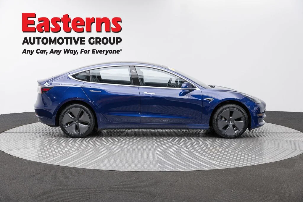 Used 2018 Blue Tesla Long Range image 4
