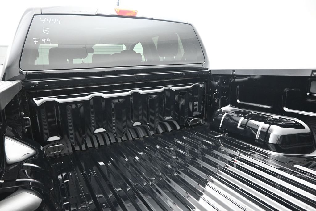 New 2026 Shadow Black Ford XLT image 19
