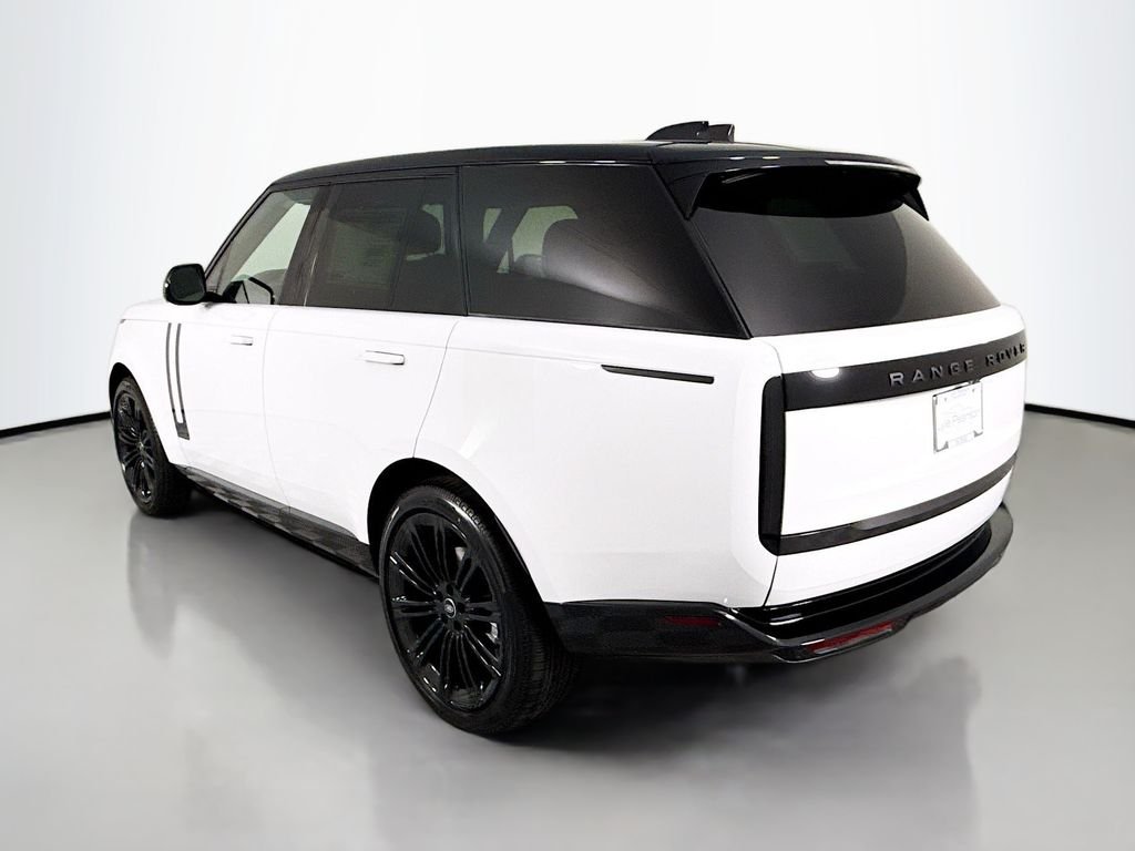 New 2025 Fuji White Land Rover SE image 3