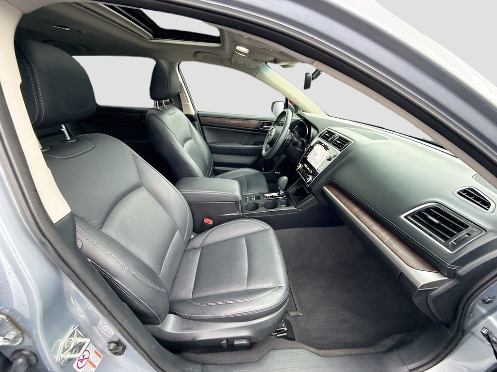 Used 2019 Ice Silver Metallic Subaru Limited image 30