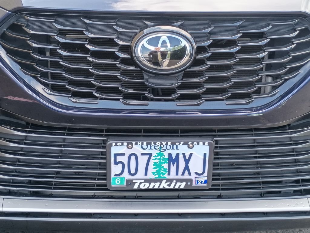 Used 2021 Blueprint Toyota XSE image 13