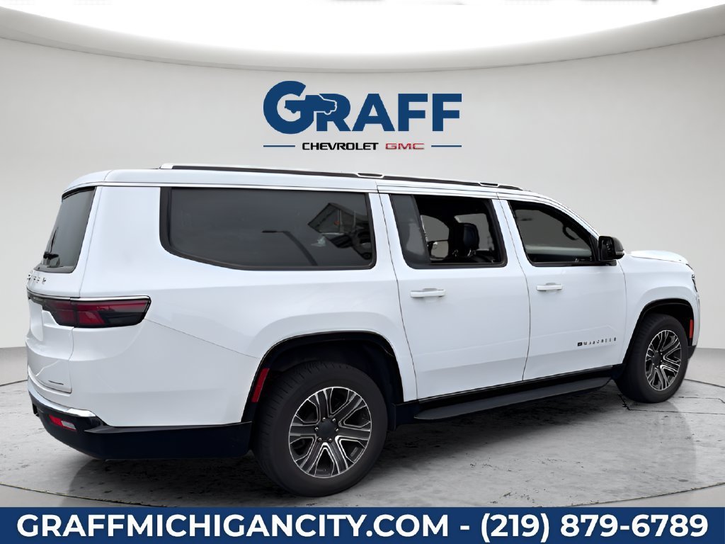 Used 2024  Jeep Series II image 10