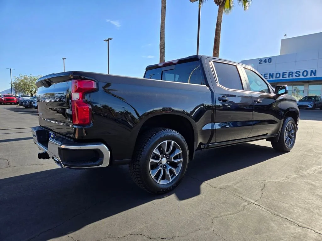 2020 Chevrolet Silverado 1500 LT - Photo 6