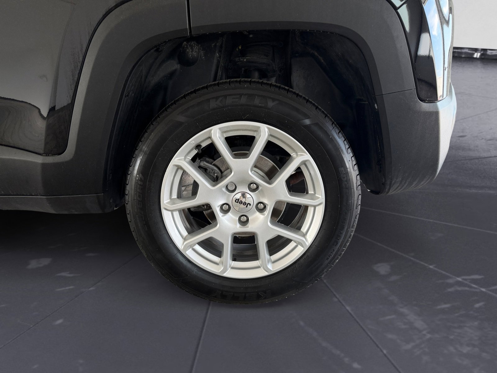 Certified Used 2023 Black Clearcoat Jeep Latitude image 44