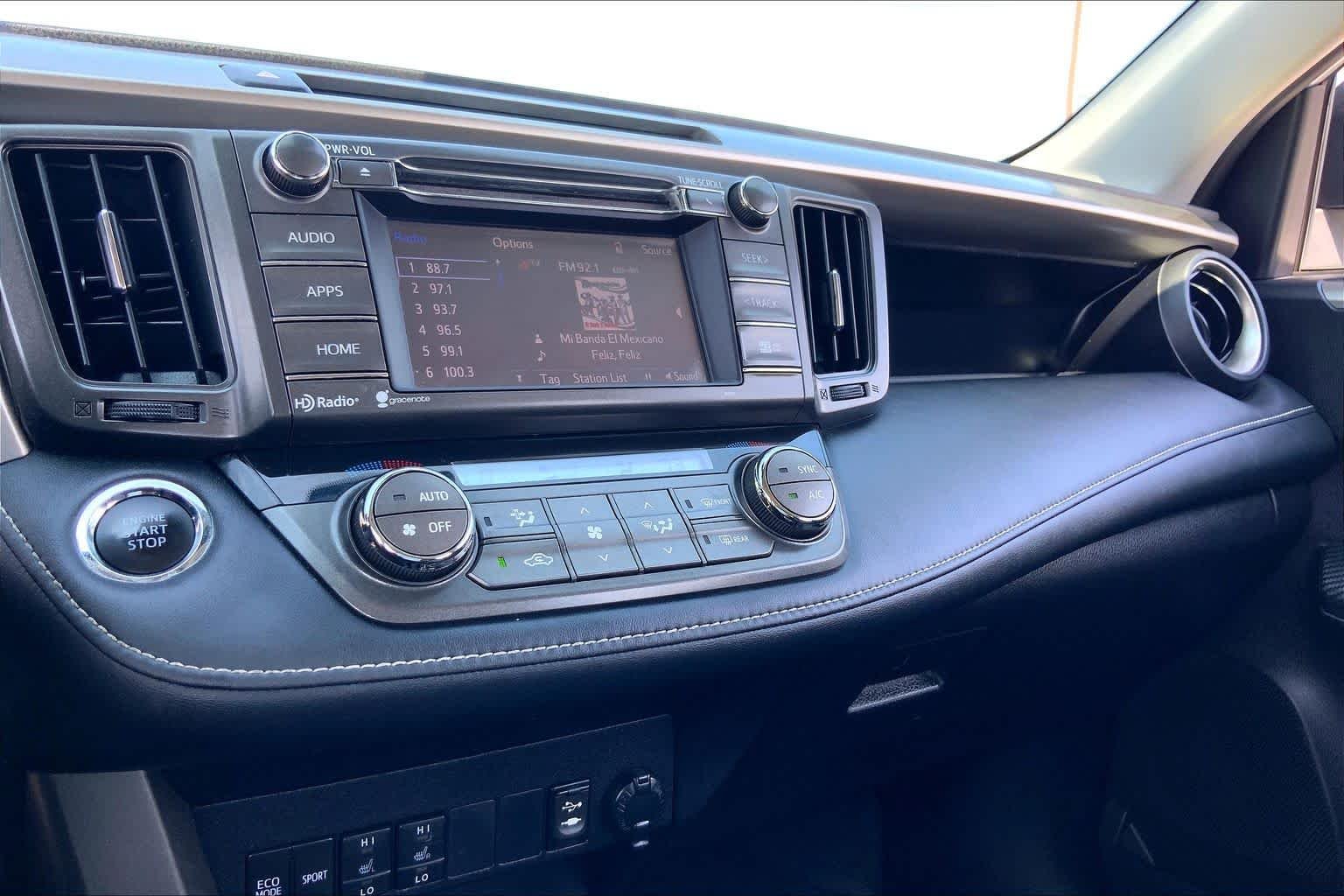 Used 2015 Classic Silver Metallic Toyota Limited image 35