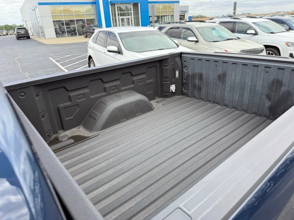 2023 Chevrolet Silverado 1500 LTZ - Photo 13