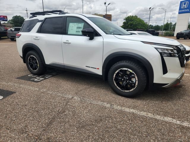 2026 Nissan Pathfinder Rock Creek 4WD's photo