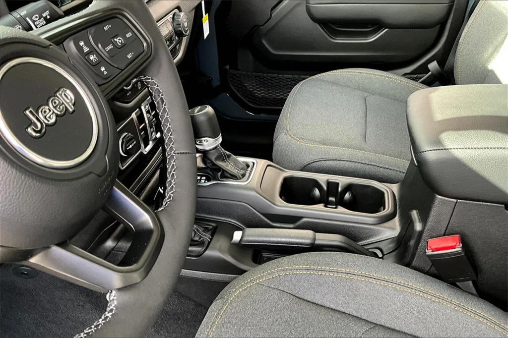 2025 Jeep Gladiator Sport S - Photo 18
