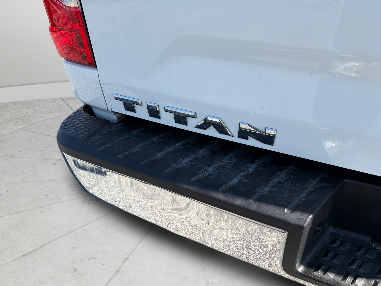 Used 2017 White Nissan SV image 36